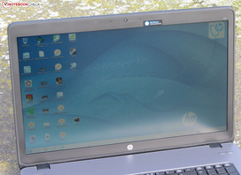 HP ProBook 470 на улице