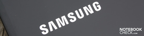 Samsung QX412-S01DE: мощь Sandy Bridge и безукоризненная эргономика. Samsung QX412-S01DE: мощь Sandy Bridge и безукоризненная эргономика.