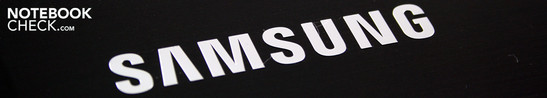 Samsung Q330-JS03DE: стильный мобильный аппарат с алюминиевым внешним видом Samsung Q330-JS03DE: стильный мобильный аппарат с алюминиевым внешним видом
