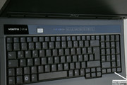 … Dell Vostro 1710 оснащен полноразмерной клавиатурой…