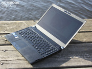 Именно так позиционируется ноутбук R830 из серии Portégé от Toshiba - 13.3-дюймовый аппарат весом 1.47 кг.