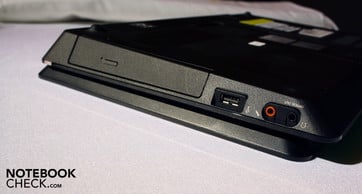 Привод Blu-ray, USB 2.0, аудиовыходы