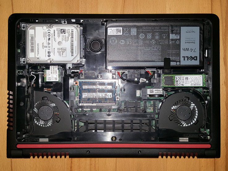 Внутри Dell Inspiron 15 7559