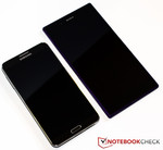 Galaxy Note 3 рядом с Xperia Z Ultra кажется маленьким.