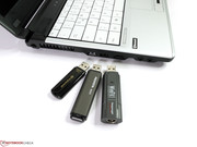 USB порты расположены довольно близко друг к другу