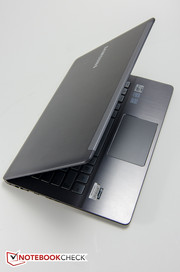 Samsung Ativ Book 7 740U3E...