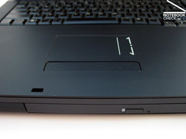 Alienware M17 Тачпад