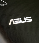 Высококачественное лаковое покрытие  Asus M70V