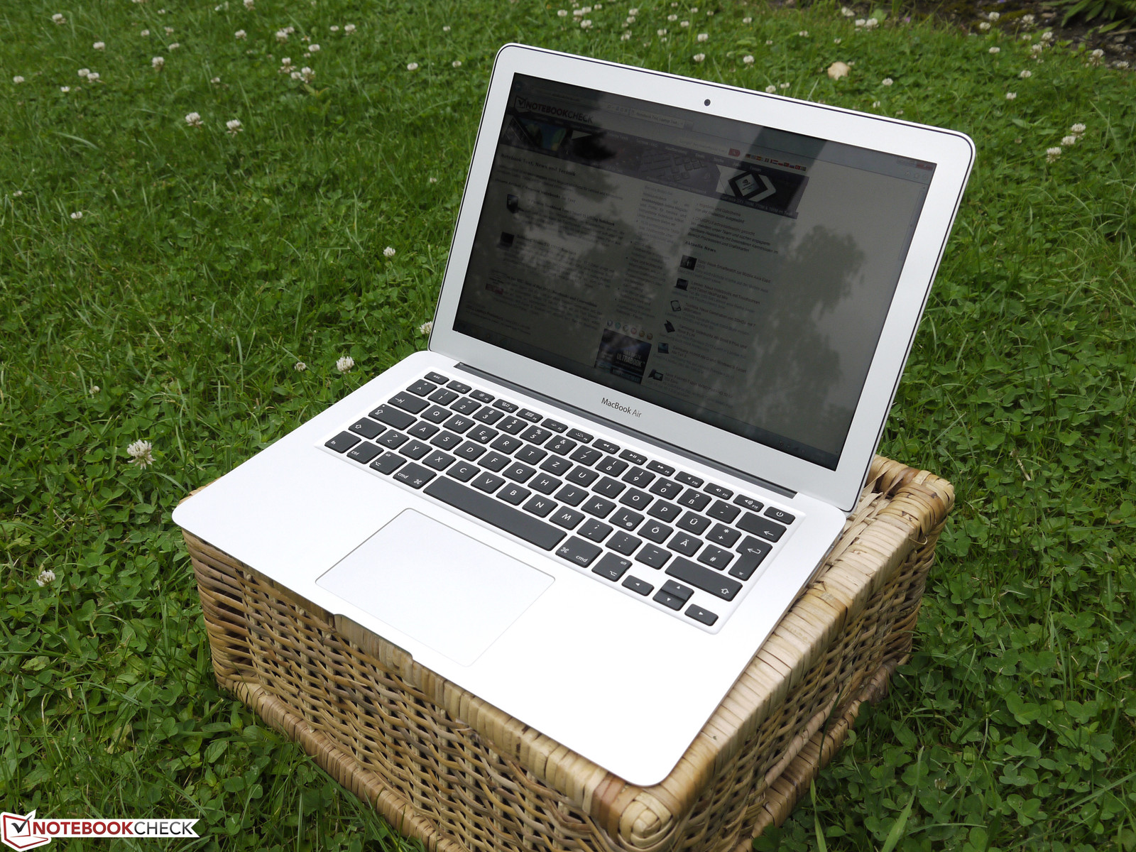 Ноутбук Macbook Air 13 Md761