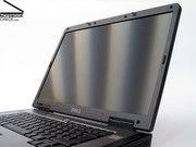 В качестве альтернативы для большего размера рабочей области Dell предлагает WUXGA дисплей (1920x1200 пикселей).