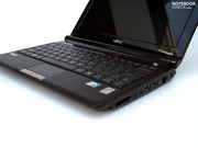 Fujitsu M2010 - компактный 10-дюймовый нетбук.