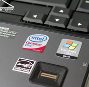 Процессор T9300 от  Intel с 2.5 ГГц обеспечивает хорошие офисные возможности.