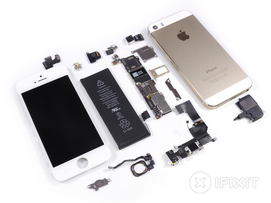 Внутренности iPhone 5s (фото iFixit)