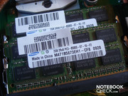 На обоих RAM слотах уже установлены 2x 2048 Мб DDR3-RAM