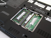 Процессор SL9400 от Intel обеспечивает достаточные возможности, максимальное количество оперативной памяти составляет 4Гб DDR3.
