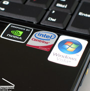 Ноутбук оснащен оборудованием от Intel и nVIDIA. Операционная система Windows Vista.