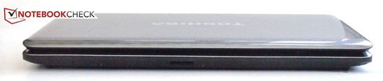 Спереди: Считыватель карт памяти 5-в-1 (MMC, MS/MS-PRO, SD/SDHC)