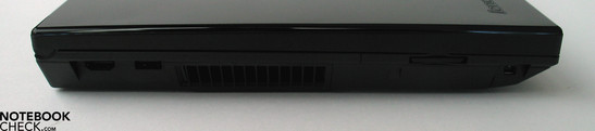 Левая панель: HDMI, USB 2.0, считыватель SD-карт, Firewire