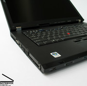 Трудно заметить различия между корпусом нынешних T-моделей и Thinkpad W500.