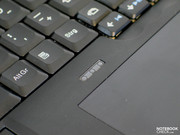 Ноутбук может быть отлажен с помощью встроенного колориметра, который обеспечивает точную цветопередачу.