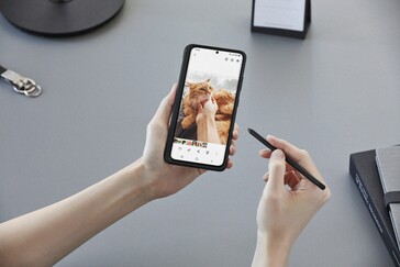 Galaxy S21 Ultra получил поддержку S Pen ... (Изображение: Samsung)