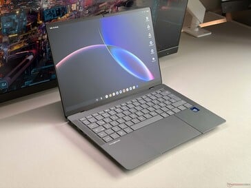 Asus Googlebook 14 с матовой OLED-панелью