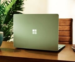 Говорят, что следующее поколение Microsoft Surface Laptop будет стоить дорого.