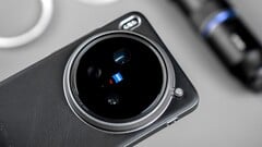 Vivo X200 Ultra с рукояткой и телеконвертером: рецензенты уже сделали потрясающие фото и видео с новым флагманом с камерой Zeiss (Источник изображения: Weibo)