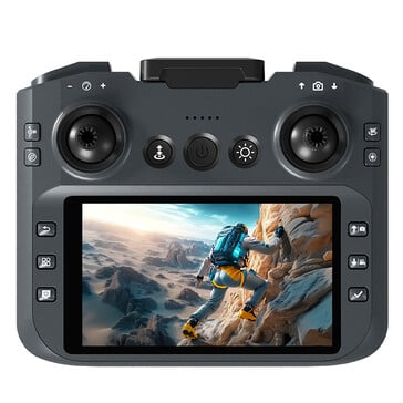 На пульте есть дополнительные кнопки, которые могут оказаться весьма практичными (Источник изображения: ZHRC)