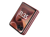 Razr 60 Ultra будет работать под управлением Android 15, когда он появится в продаже в конце этого года. (Источник изображения: через Evan Blass)