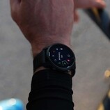 Компания Garmin выпустила бета-версию 17.40 для смарт-часов Forerunner 945 LTE (на фото). (Источник изображения: Garmin)