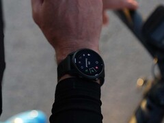 Компания Garmin выпустила бета-версию 17.40 для смарт-часов Forerunner 945 LTE (на фото). (Источник изображения: Garmin)