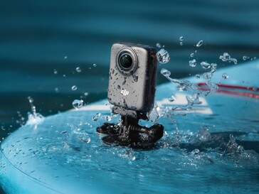 Экшн-камера DJI Osmo 360 рассчитана на 10 м (33 фута) (Источник изображения: DJI)