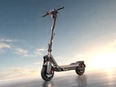 Электросамокат Segway Max G3 Plus оснащён режимом повышенной мощности 2 200 Вт, что позволяет разгоняться от 0 до 15 миль в час за 2,4 секунды.