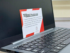 Tuxedo может возобновить свою работу с Snapdragon X2 Elite SoC. На фото: Прототип, работающий на Snapdragon X Elite. (Источник изображения: Tuxedo)