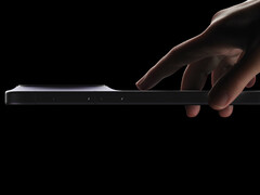 Боковой профиль Vivo X300 показывает тонкий корпус камеры. (Источник изображения: Vivo)
