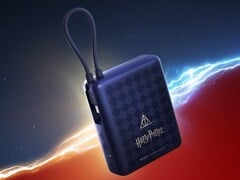 Компания Xiaomi выпустила один из своих пауэрбанков в версии &quot;Гарри Поттер&quot;. (Источник изображения: Xiaomi)