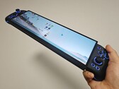 Ультраширокий DIY-переносной компьютер под управлением Windows. (Источник изображения: PureDIY через BiliBili)