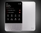 Теперь Minimal Phone 2 оснащён OLED-дисплеем и алюминиевым корпусом.