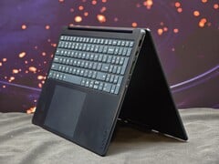 Компания Lenovo продемонстрировала ноутбук 2-в-1, работающий на базе технологии Nvidia RTX Spark
