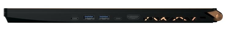 Правая сторона: USB Type-C 3.0, 2x USB Type-A 3.1 Gen 2, Thunderbolt 3, HDMI 2.0, слот для замка Kensington