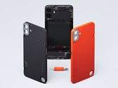CMF Phone 1 позволяет менять заднюю крышку (Источник изображения: CMF)