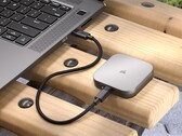 Внешний твердотельный накопитель EX400U работает очень быстро благодаря USB 4 (Источник изображения: Corsair)