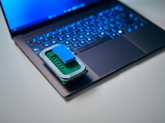 Ноутбуки на базе Intel Panther Lake появятся в ближайшие несколько месяцев. (Источник изображения: Alex Waetzel для Notebookcheck))