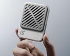 При весе около 50 г Mini на 18 г легче и занимает примерно на 30% меньше места, чем его предшественник.