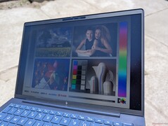 На открытом воздухе под солнечными лучами