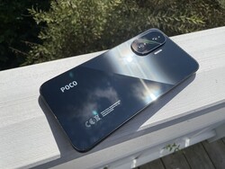 Xiaomi Poco F7 (Изображение: Manuel Masiero)