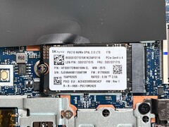 Основной SSD M.2-2242 (занят запасным SSD)