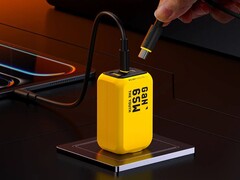 Зарядное устройство Aohi The Youth 65W (на фото) появилось в продаже в США. (Источник изображения: Aohi)