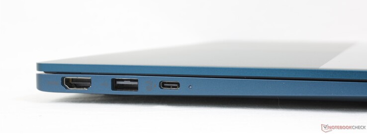Слева: HDMI 1.4, USB 3.0, USB-C (DP и PD)